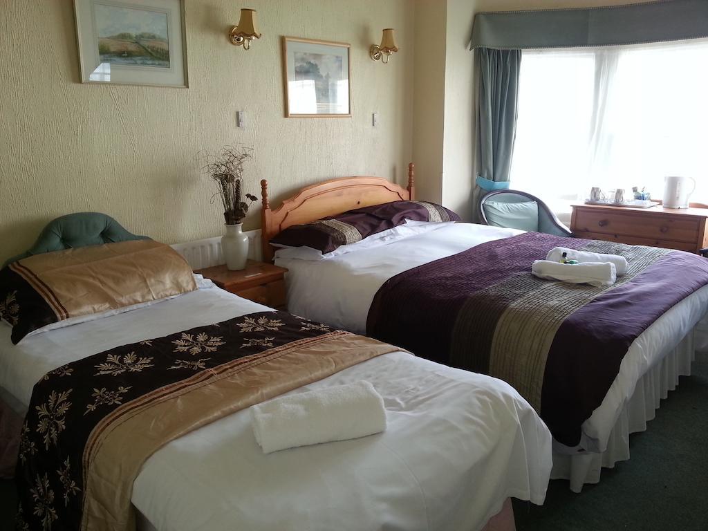Alston House Hotel Brighton Room photo