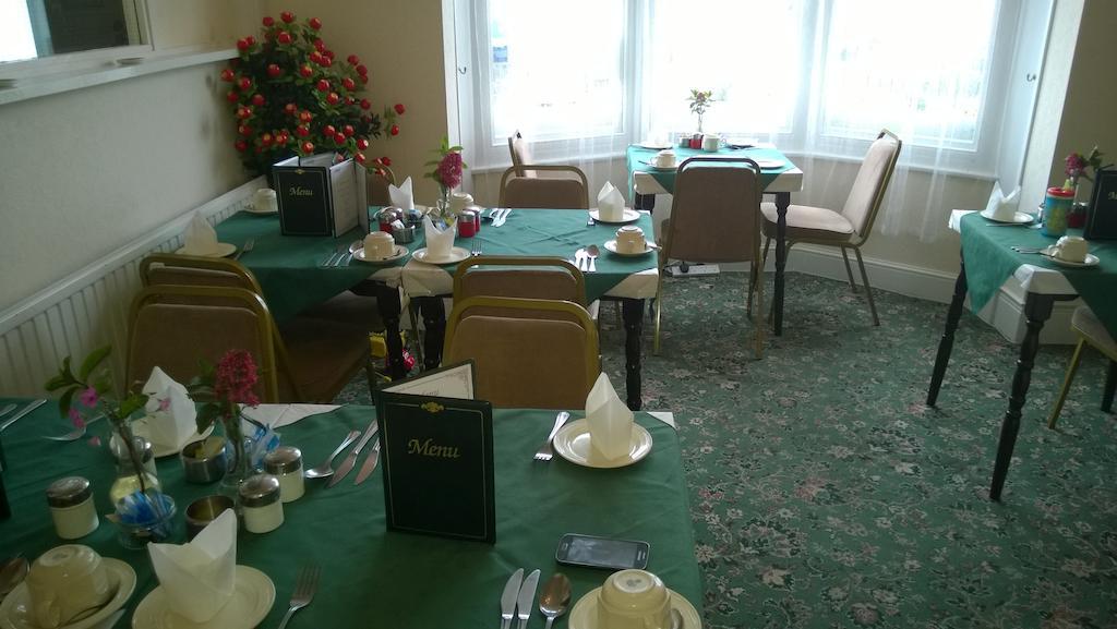 Alston House Hotel Brighton Room photo
